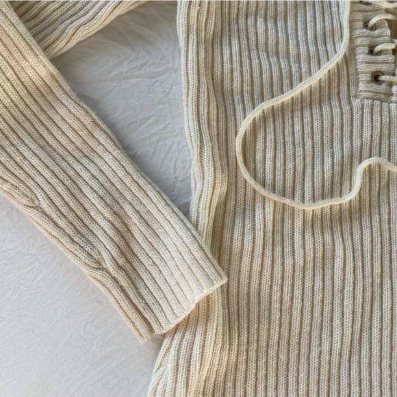 Vintage Y2K 90s Wool Lace Up Ribbed Fitted Cream Neutral Cozy Stretch Sweater - Picture 6 of 13